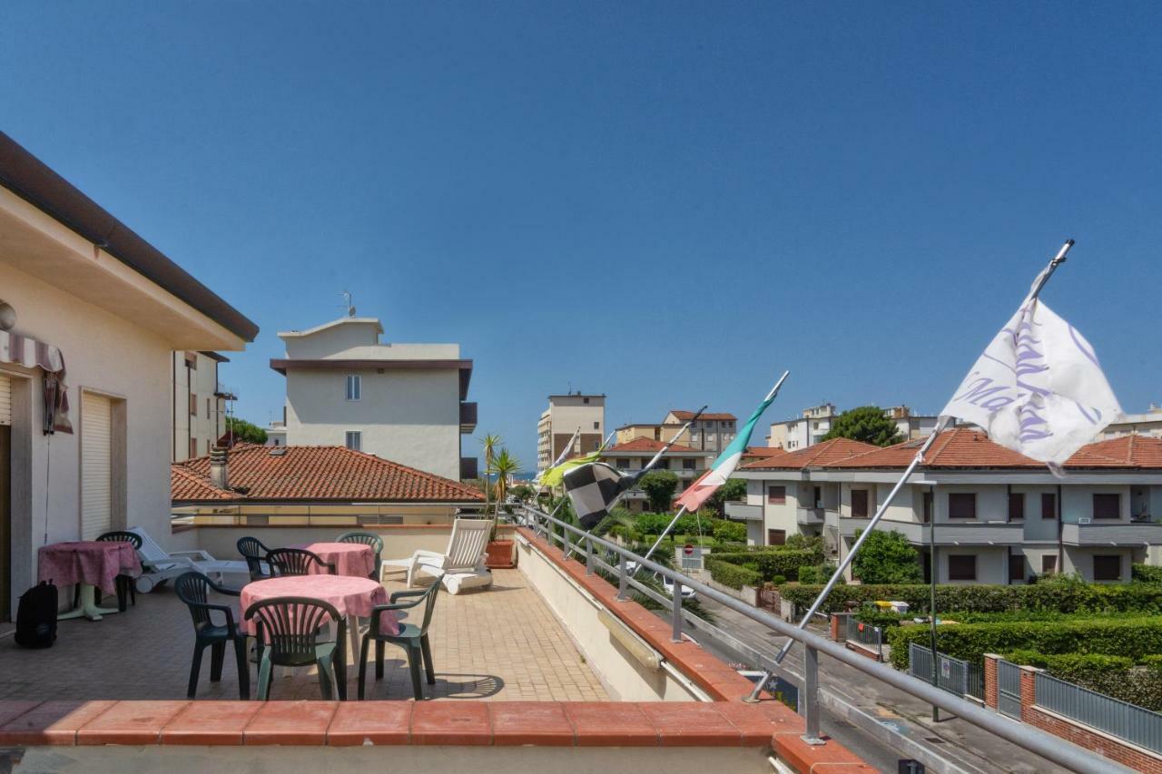 Hotel Mariani Lido di Camaiore Exterior foto