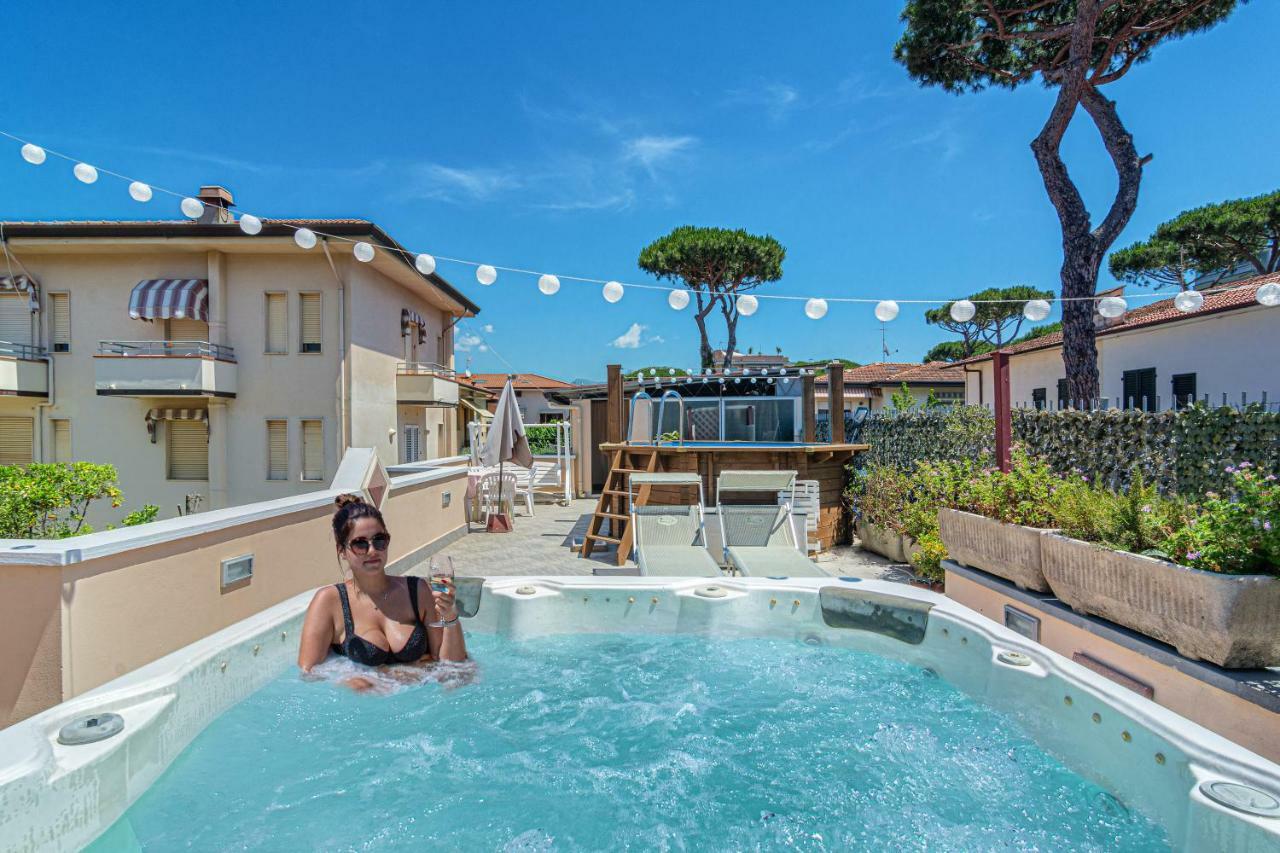 Hotel Mariani Lido di Camaiore Exterior foto